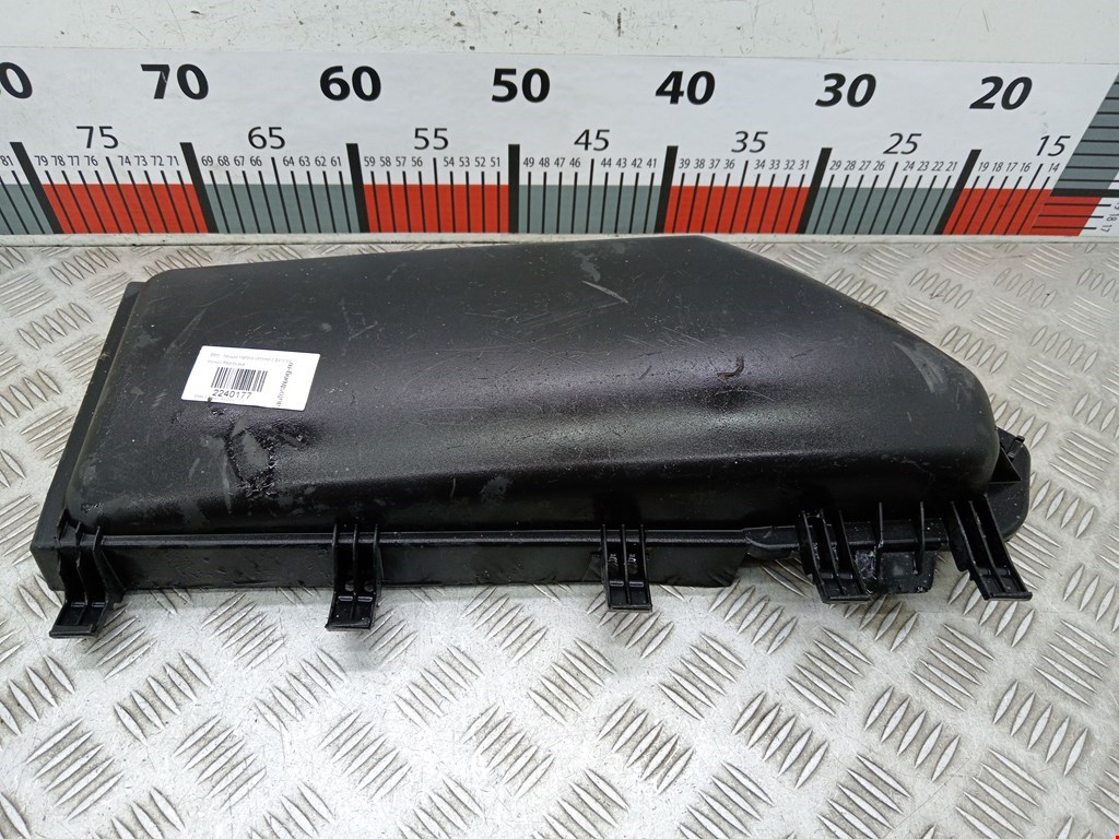 Крышка корпуса салонного фильтра BMW 5-Series (E60/E61) (2003-2010)