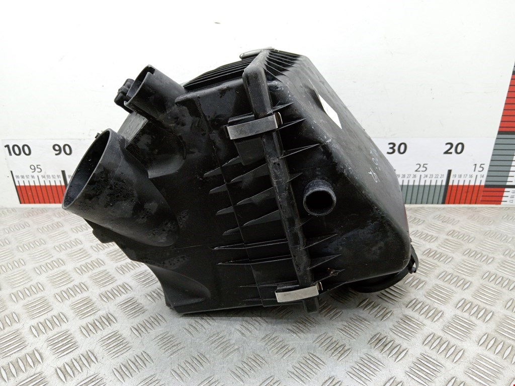 Корпус воздушного фильтра BMW 7er 7 серия E38 1994-2001