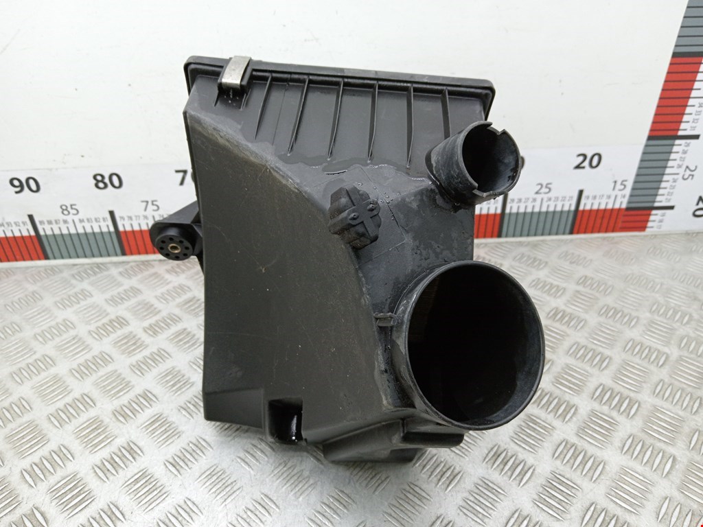 Корпус воздушного фильтра BMW 7er 7 серия E38 1994-2001