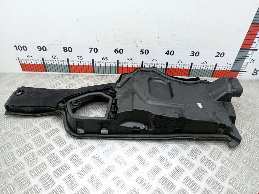 Корпус салонного фильтра BMW 5-Series (E60/E61) (2003-2010)