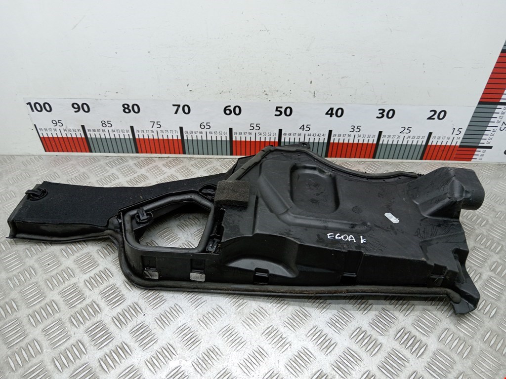 Корпус салонного фильтра BMW 5-Series (E60/E61) (2003-2010)