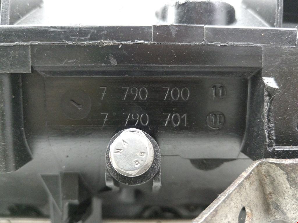 Коллектор впускной BMW 7er 7 серия E65/E66 2001-2008