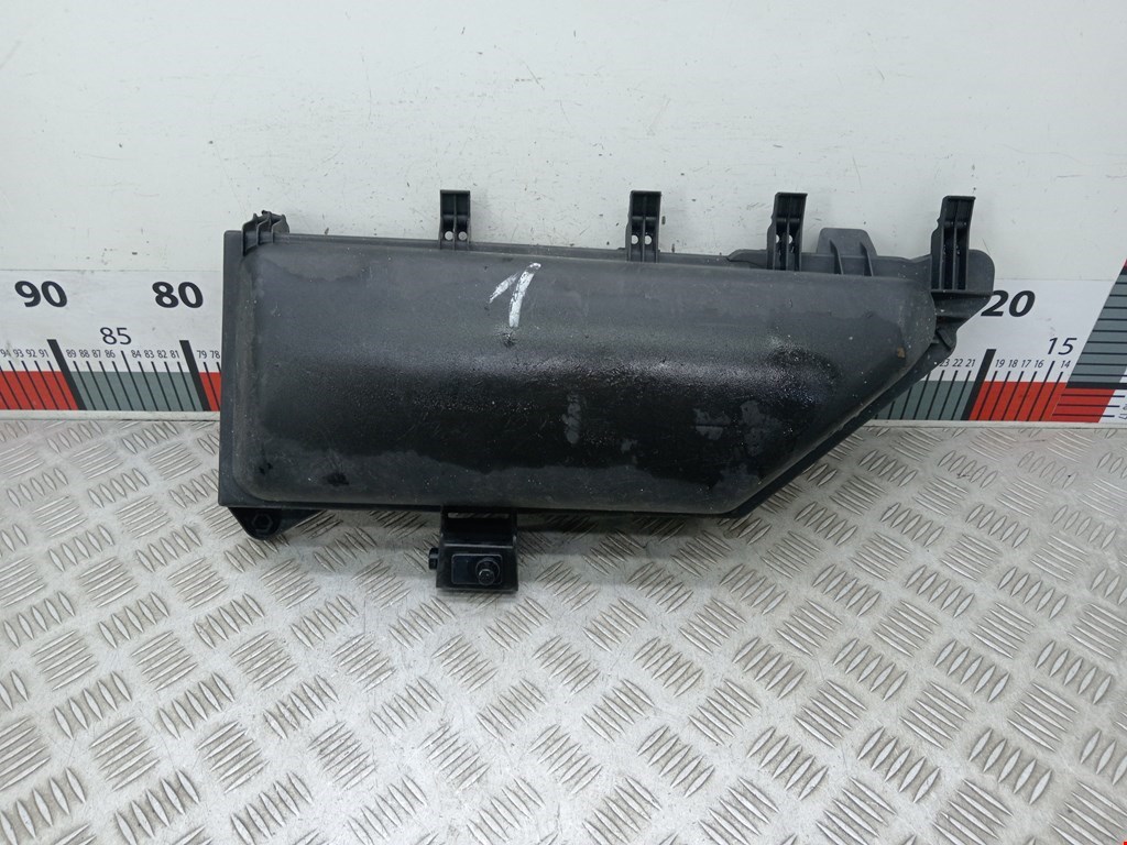 Крышка корпуса салонного фильтра BMW 6-Series (E63/E64) (2003-2010)