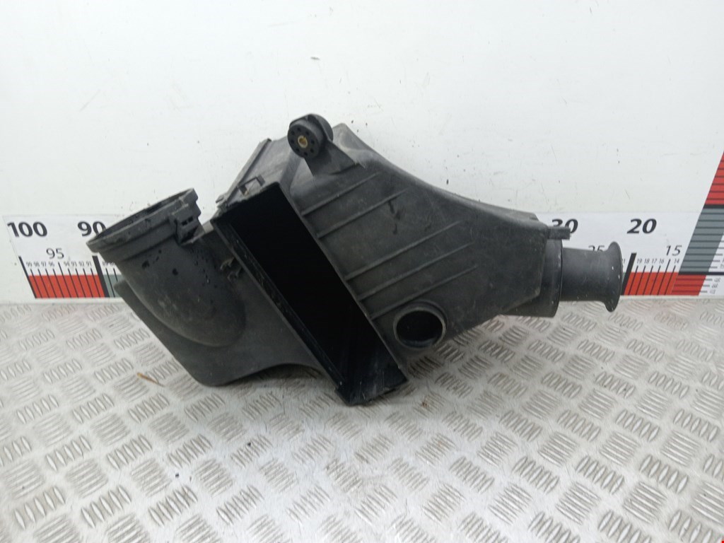 Корпус воздушного фильтра BMW 5er 5 серия E39 1995-2004