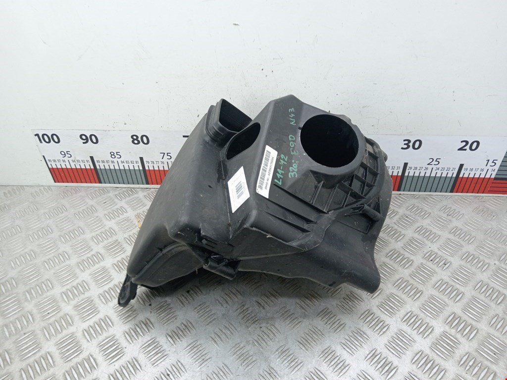 Корпус воздушного фильтра BMW 3er E90/E91 2005-2012
