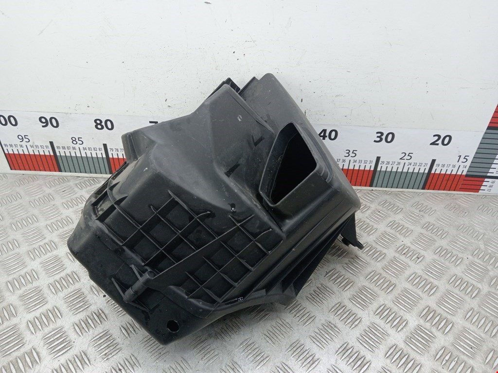 Корпус воздушного фильтра BMW 3er E90/E91 2005-2012