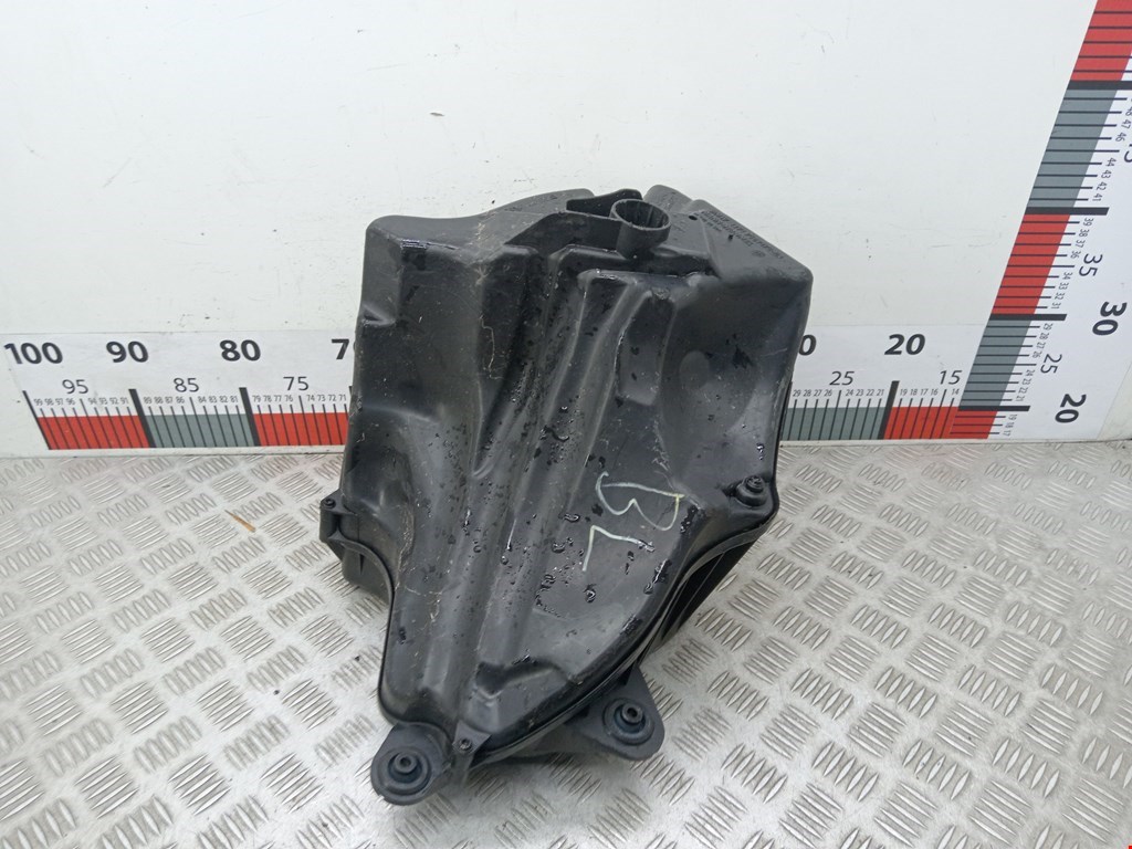 Корпус воздушного фильтра BMW 3er E90/E91 2005-2012