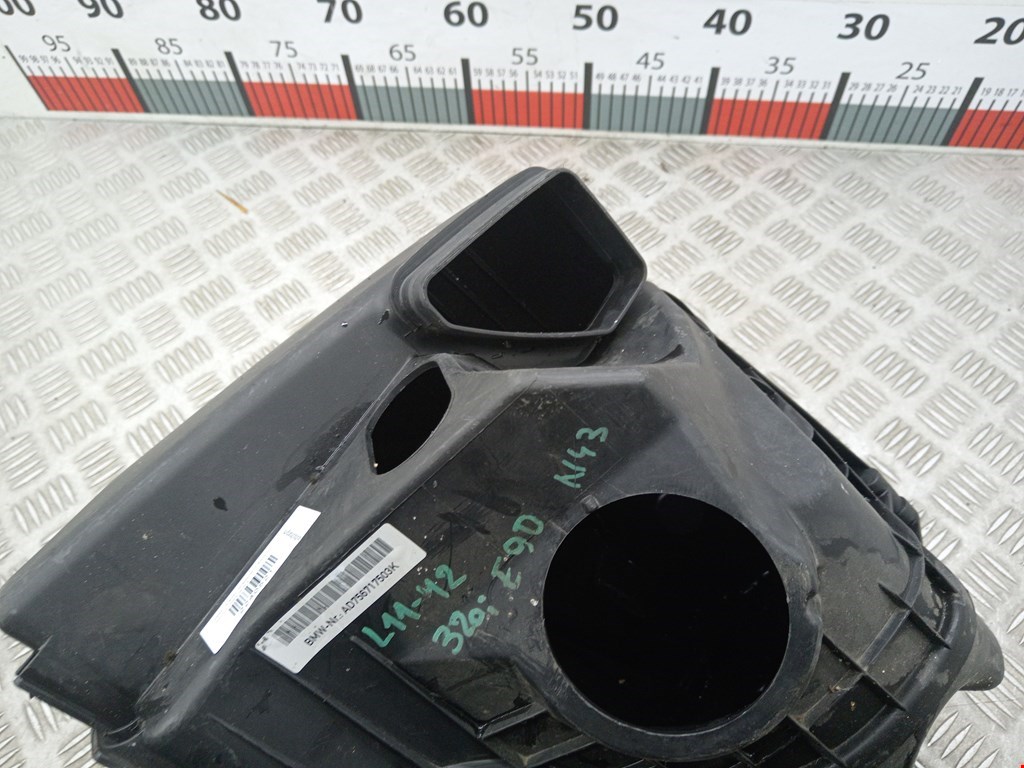 Корпус воздушного фильтра BMW 3er E90/E91 2005-2012