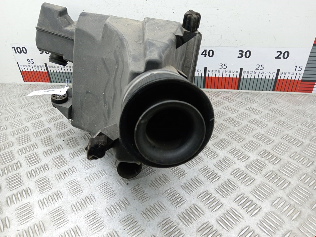 Корпус воздушного фильтра BMW 7er 7 серия E38 1994-2001