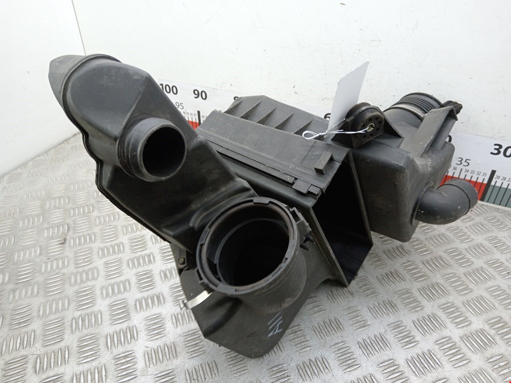 Корпус воздушного фильтра BMW 7er 7 серия E38 1994-2001