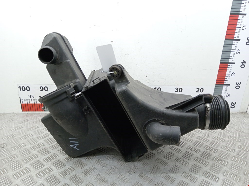 Корпус воздушного фильтра BMW 7er 7 серия E38 1994-2001