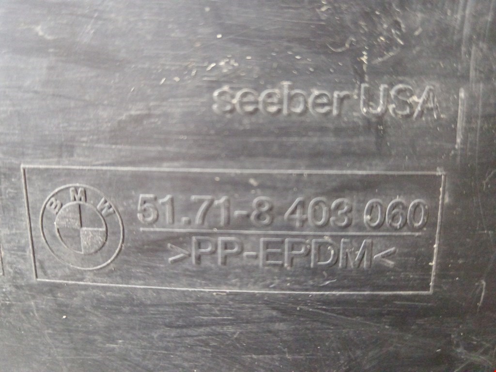 Локер (подкрылок) задний правый BMW X5 E53 1999-2006