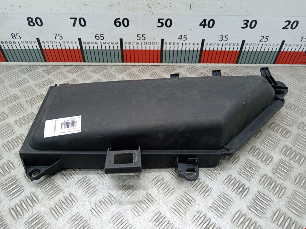 Корпус салонного фильтра BMW 5-Series (E60/E61) (2003-2010)