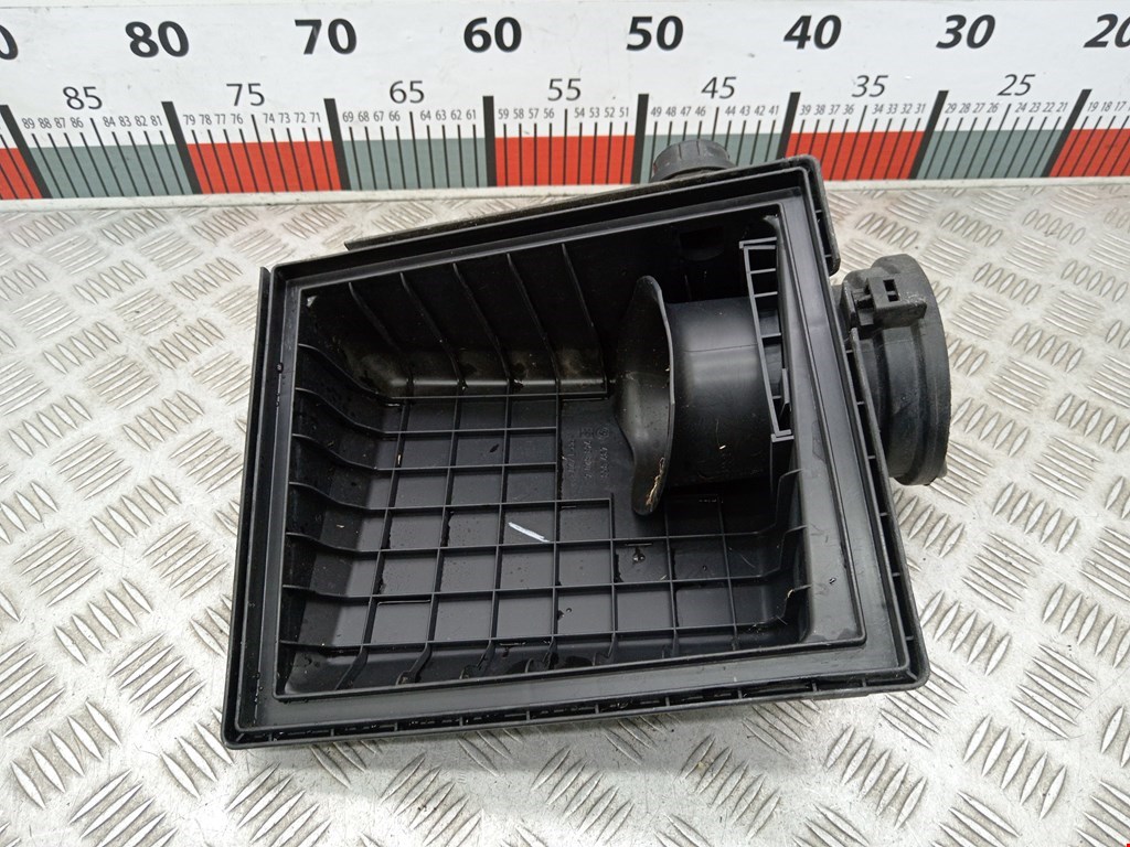 Корпус воздушного фильтра BMW X5 E53 1999-2006