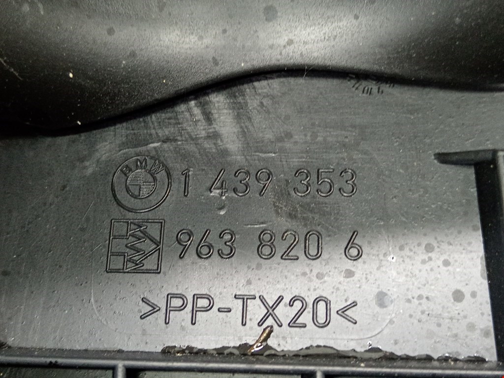 Корпус воздушного фильтра BMW X5 E53 1999-2006