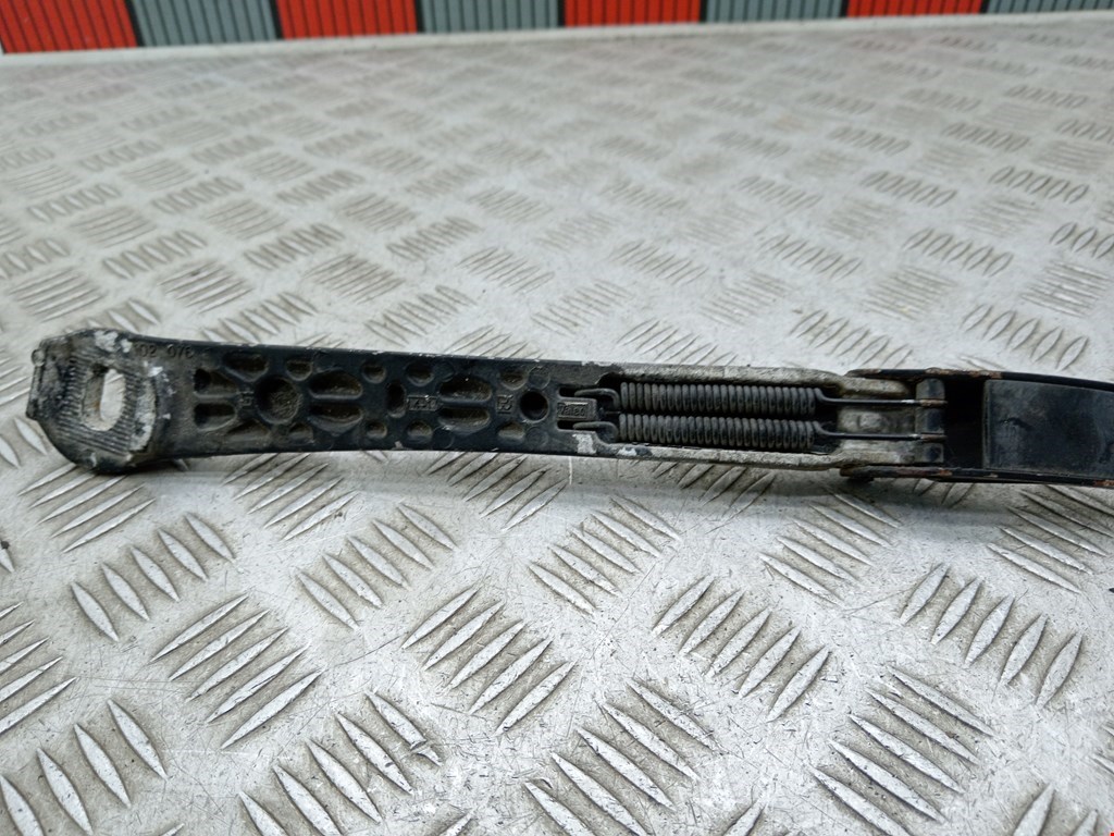 Поводок дворников передний левый/ правый BMW 5er 5 серия E39 1995-2004