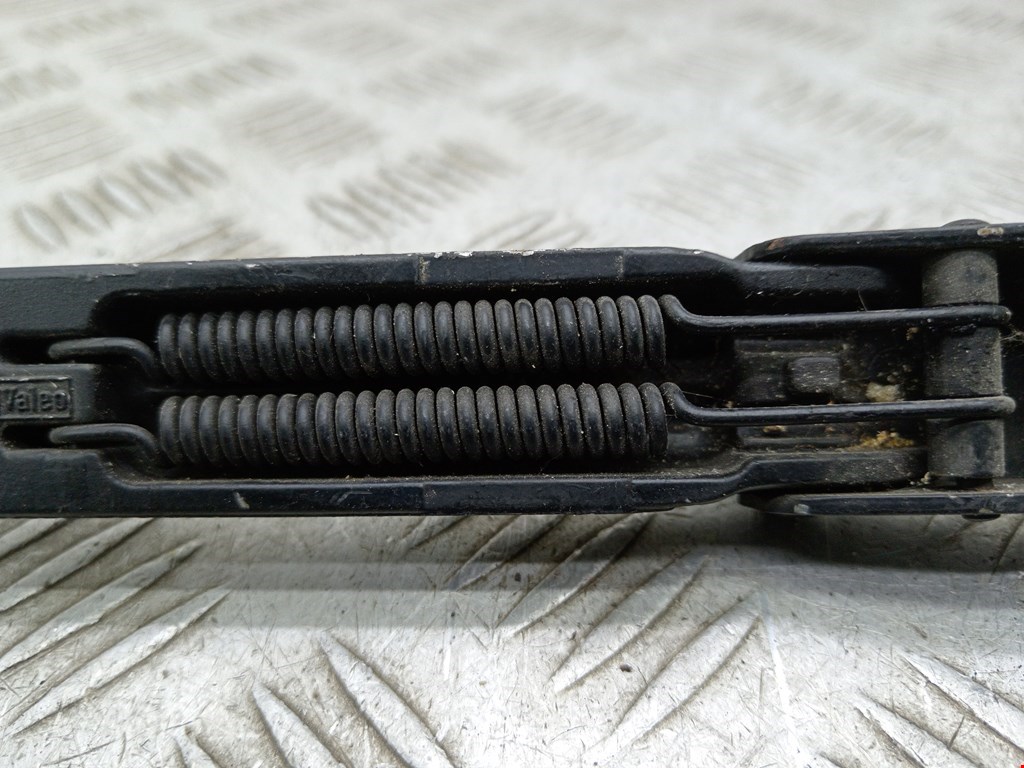 Поводок дворников передний левый/ правый BMW 5er 5 серия E39 1995-2004