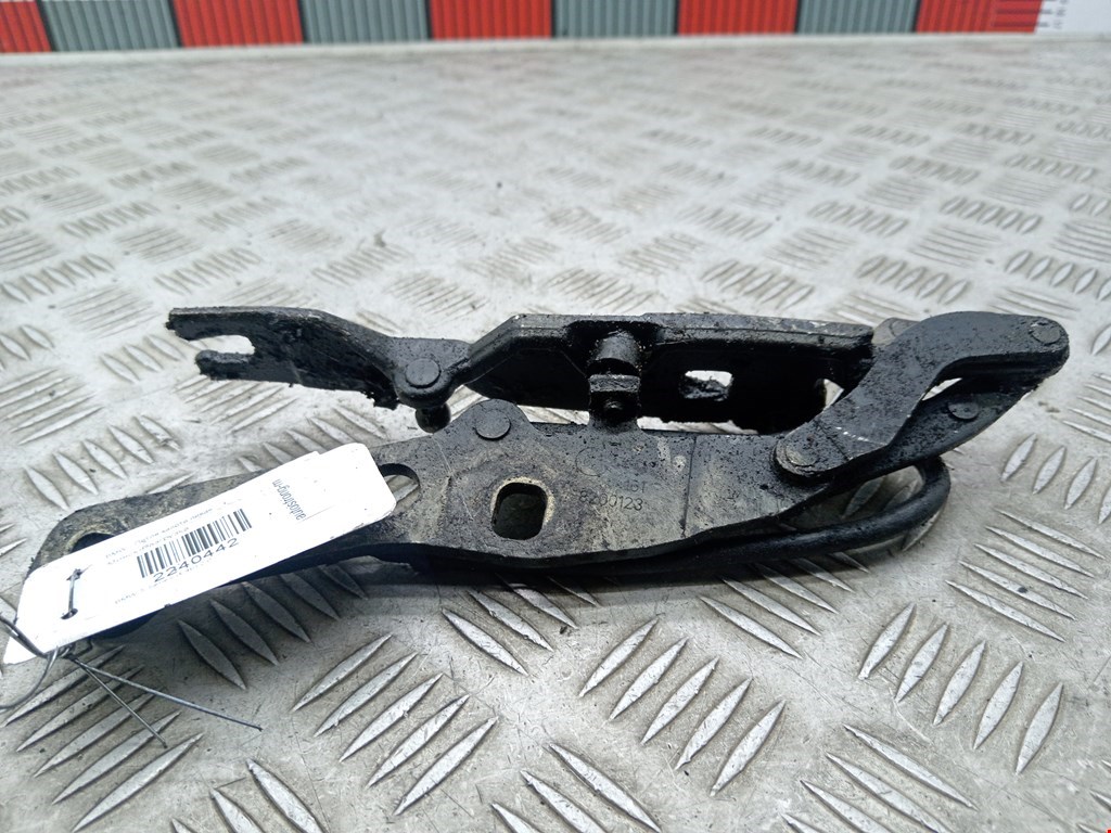 Петля капота левая/правая BMW 3er E46 1998-2006