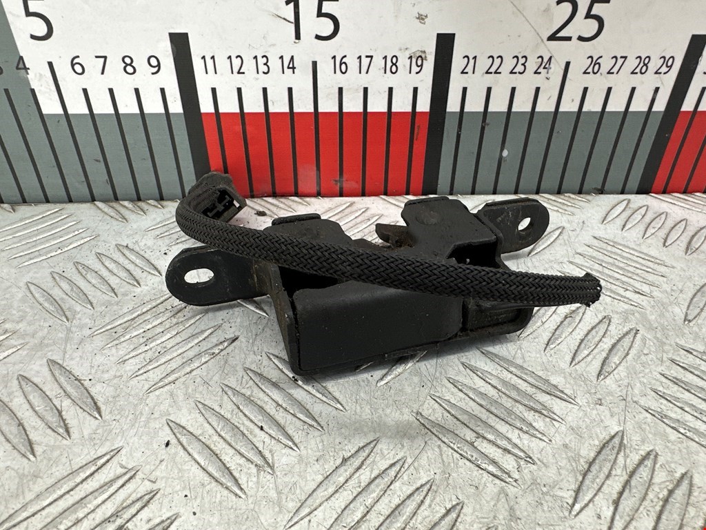 Замок капота RENAULT Master 2010-н.в.