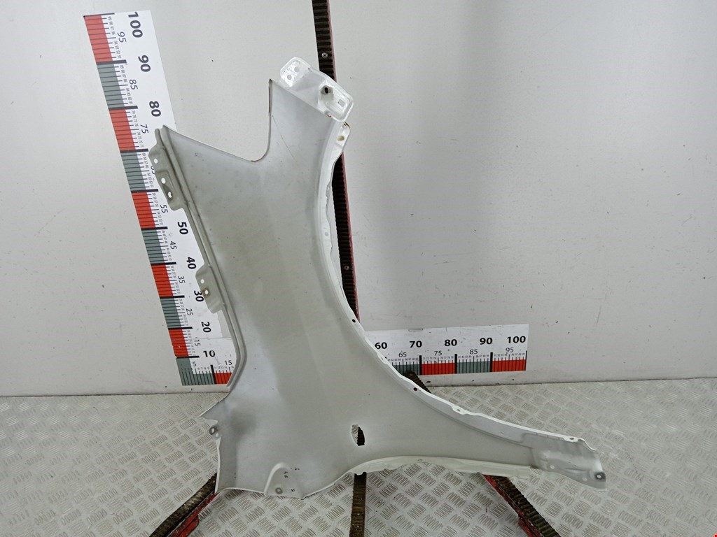 Крыло переднее левое SUZUKI SX4 2006-2014