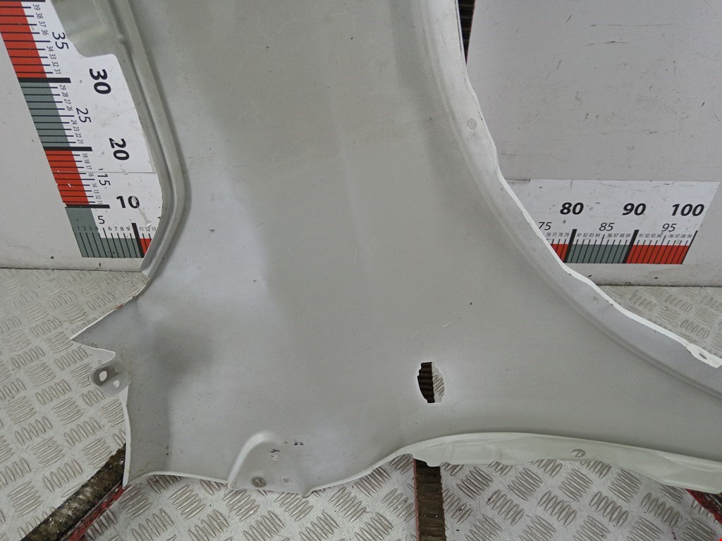 Крыло переднее левое SUZUKI SX4 2006-2014