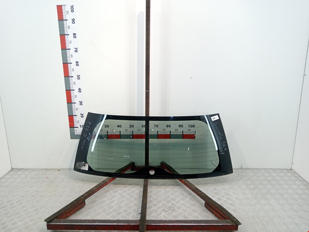 Стекло заднее SUZUKI SX4 2006-2014