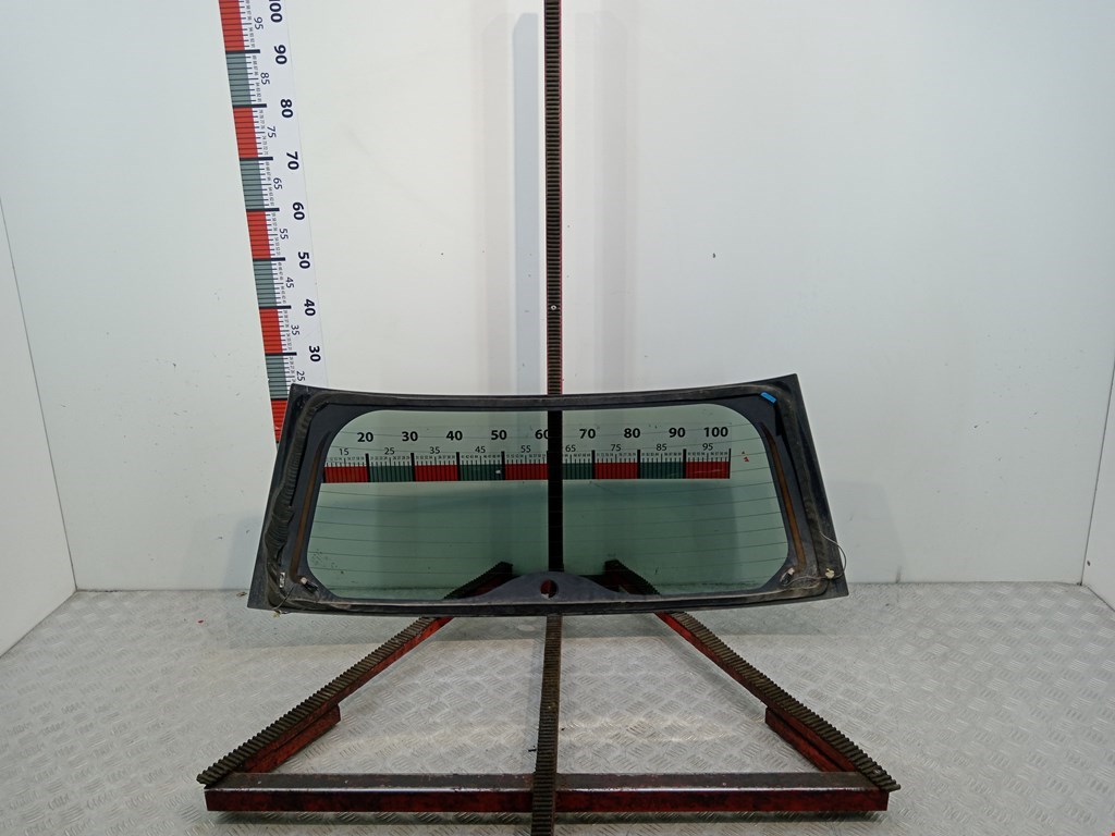 Стекло заднее SUZUKI SX4 2006-2014