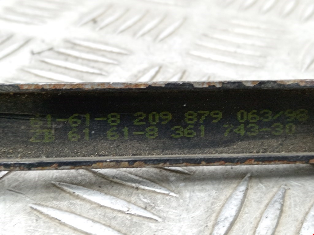 Поводок дворников передний левый/ правый BMW 5er 5 серия E39 1995-2004