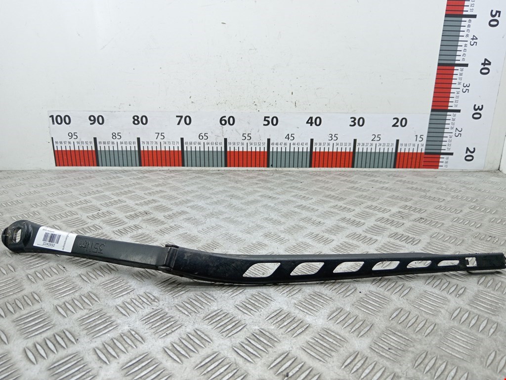 Поводок дворников передний левый/ правый BMW 5er 5 серия E60/E61 2003-2010