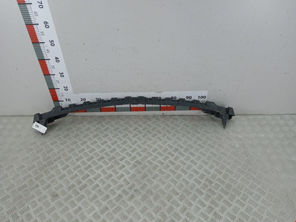 Кронштейн переднего бампера центральный MERCEDES-BENZ C-Class C-klasse W204 2007-2015