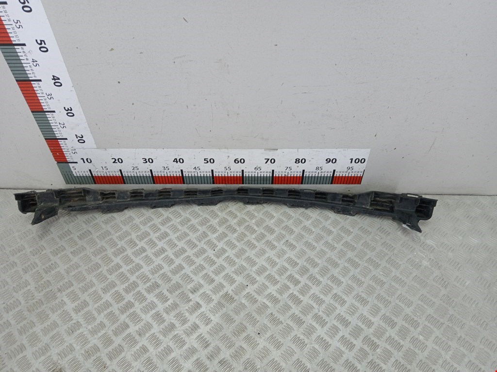 Кронштейн переднего бампера центральный MERCEDES-BENZ C-Class C-klasse W204 2007-2015