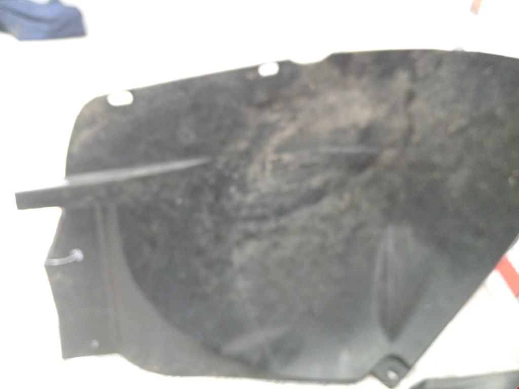 Локер (подкрылок) передний правый RENAULT Sandero 2009-2014