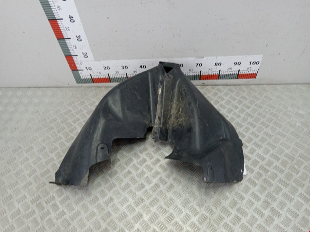 Локер (подкрылок) задний правый VOLKSWAGEN Polo V HB 2009-2017