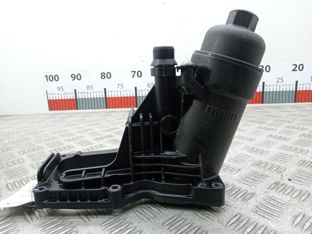 Корпус масляного фильтра BMW 3er F30/F31/F80 2011-2019