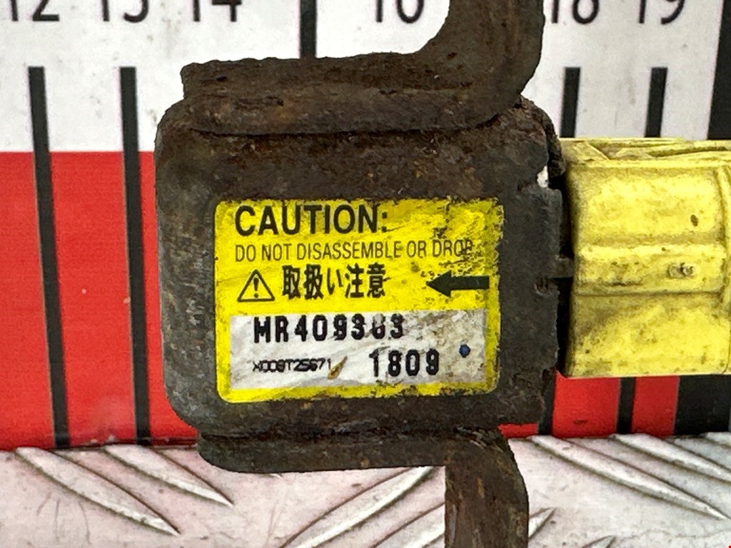 Датчик AIR BAG (подушек безопасности) MITSUBISHI Pajero III 2000-2006