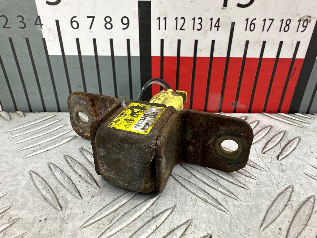 Датчик AIR BAG (подушек безопасности) MITSUBISHI Pajero III 2000-2006