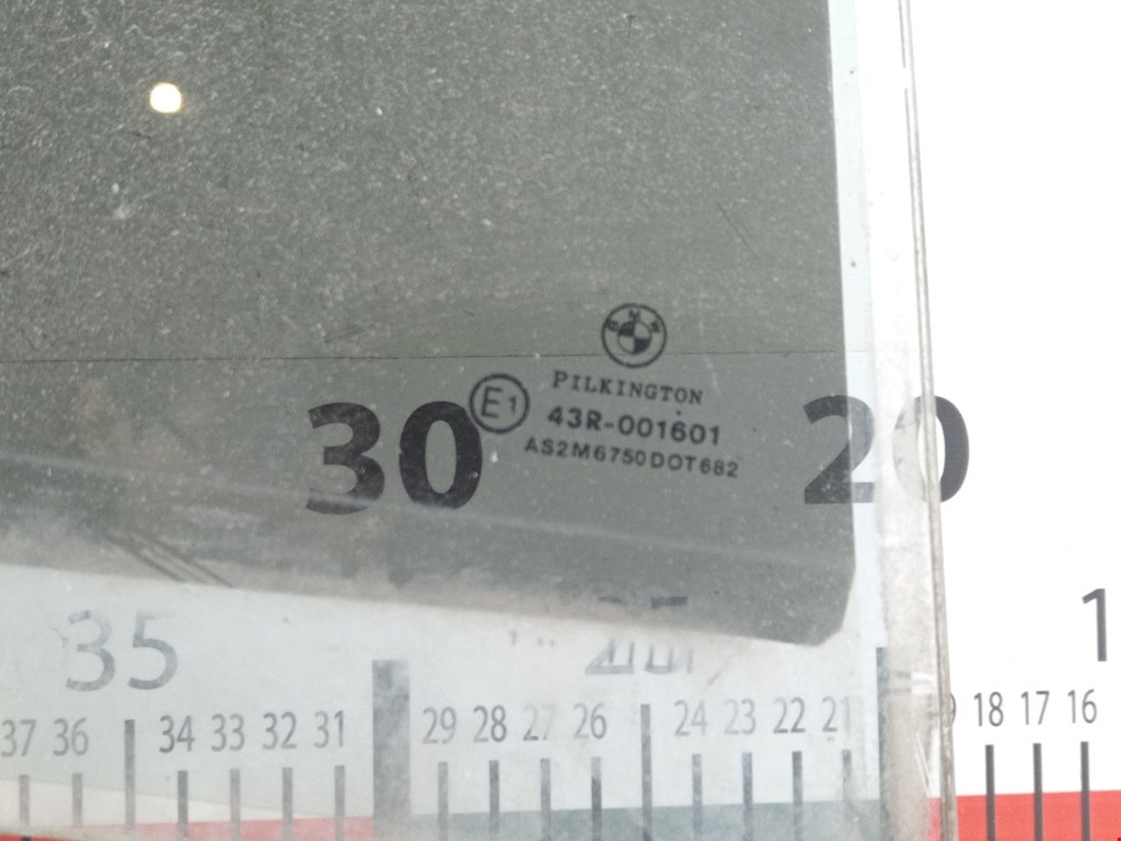 Стекло двери заднее правое BMW 7er 7 серия E65/E66 2001-2008