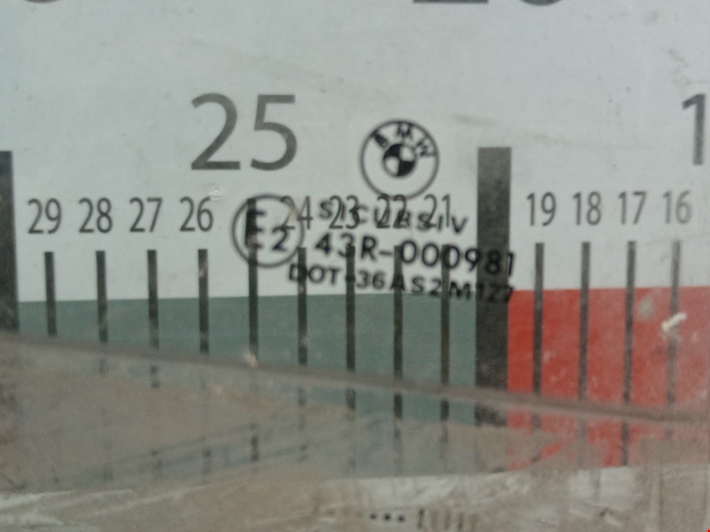 Стекло двери заднее правое BMW 5er 5 серия E39 1995-2004