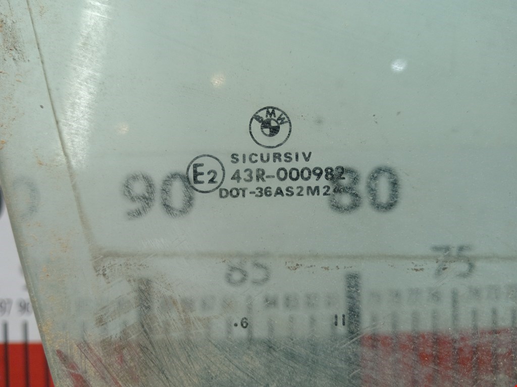 Стекло двери переднее правое BMW 5er 5 серия E39 1995-2004
