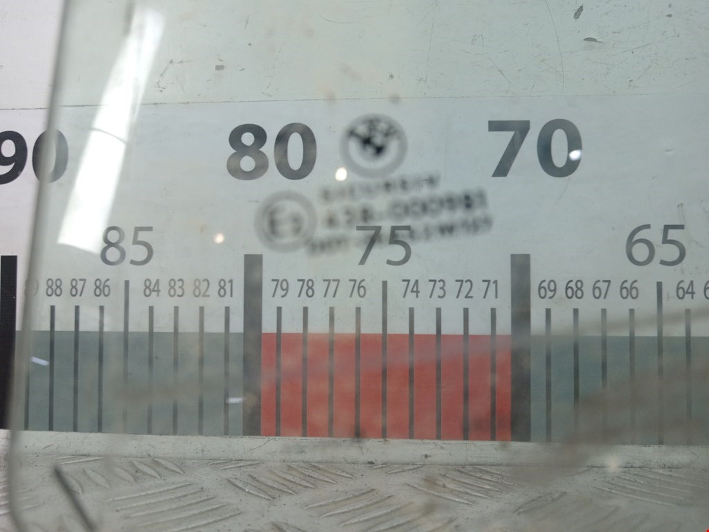 Стекло двери заднее левое BMW 5er 5 серия E39 1995-2004