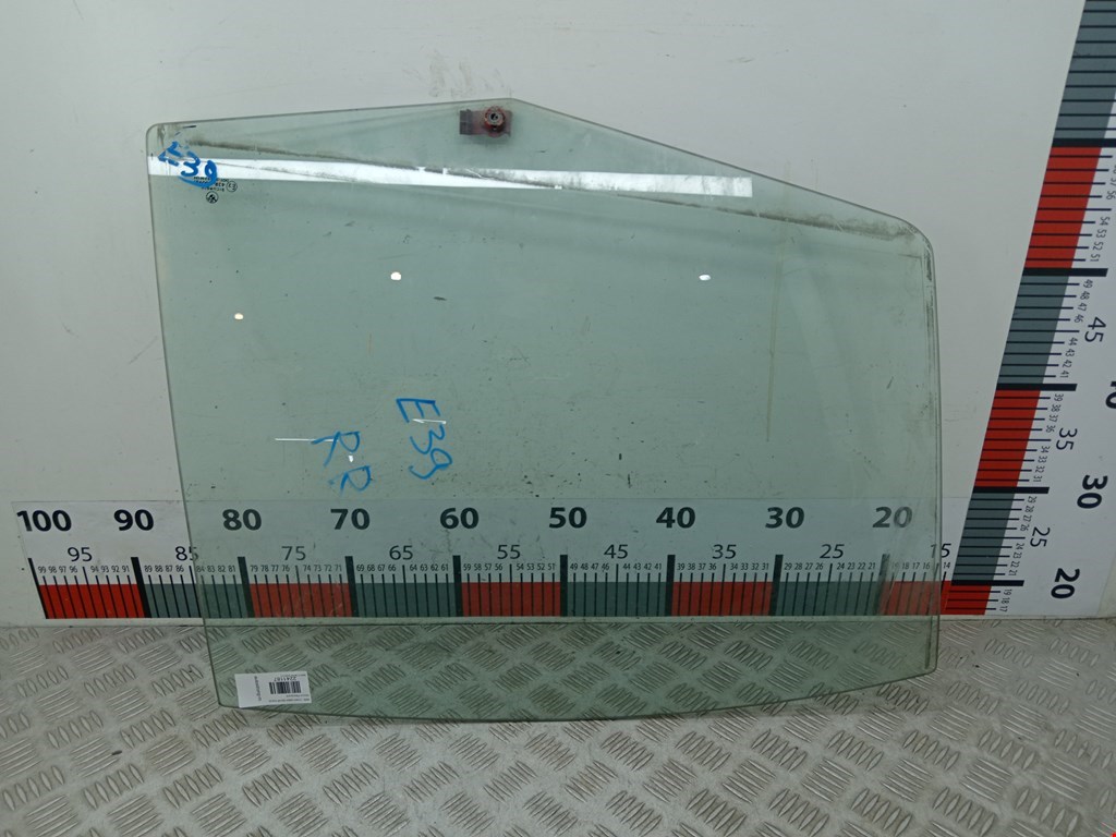 Стекло двери заднее правое BMW 5er 5 серия E39 1995-2004