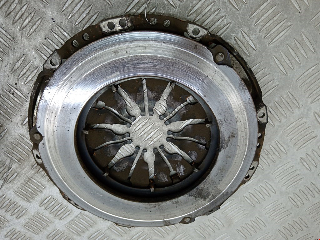 Маховик (демпфер сцепления) RENAULT Scenic II 2003-2010