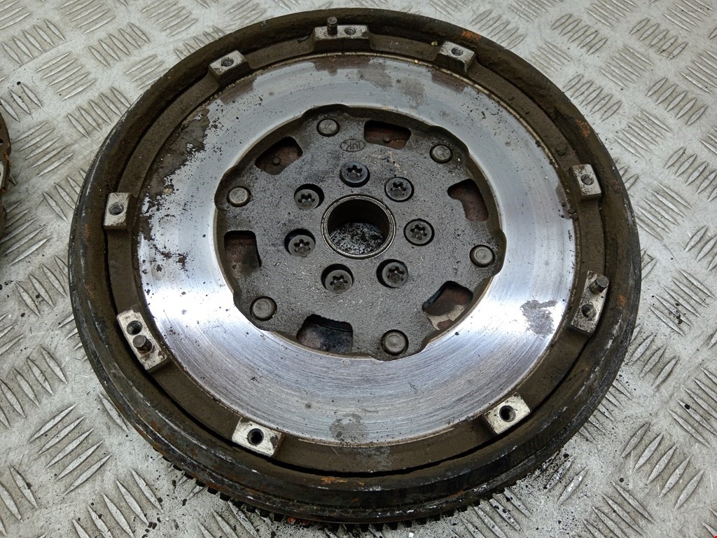 Маховик (демпфер сцепления) RENAULT Scenic II 2003-2010