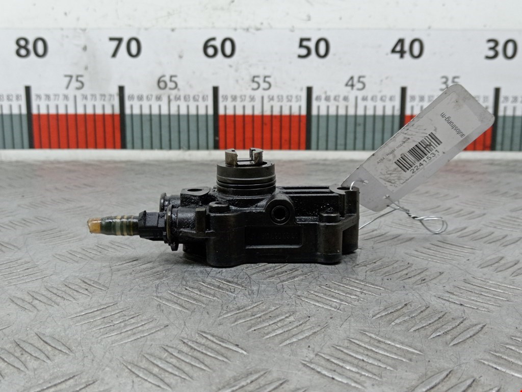 Насос топливный Mercedes C-Class (W203) (2000-2008)