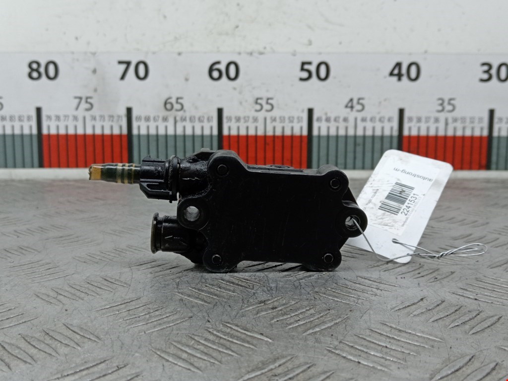 Насос топливный (электрический) MERCEDES-BENZ C-Class C-klasse W203 2000-2007