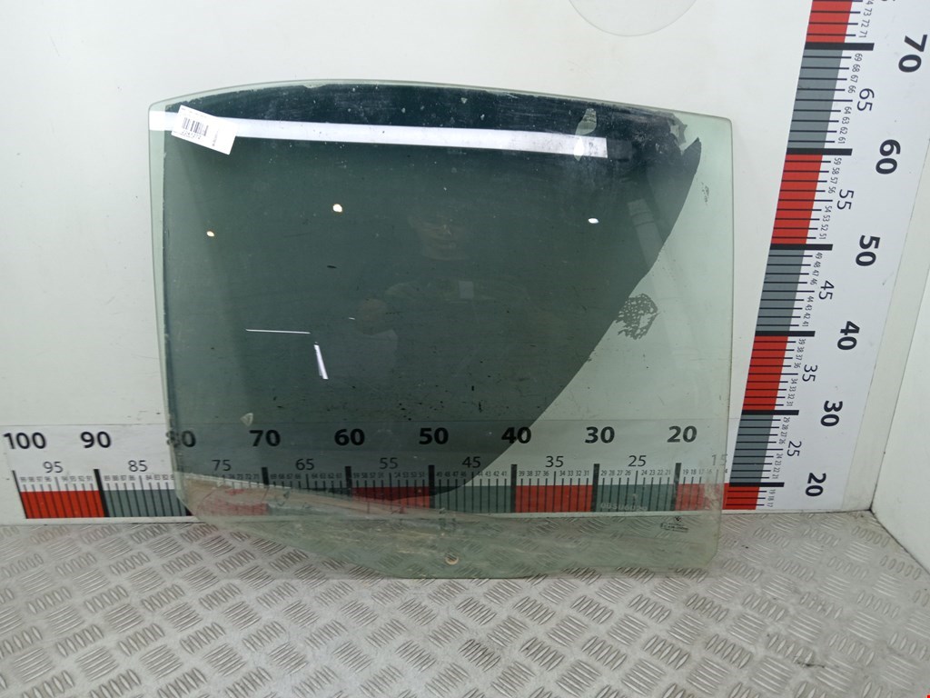 Стекло двери заднее правое BMW 5er 5 серия E39 1995-2004