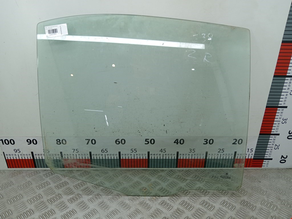 Стекло двери заднее правое BMW 5er 5 серия E39 1995-2004