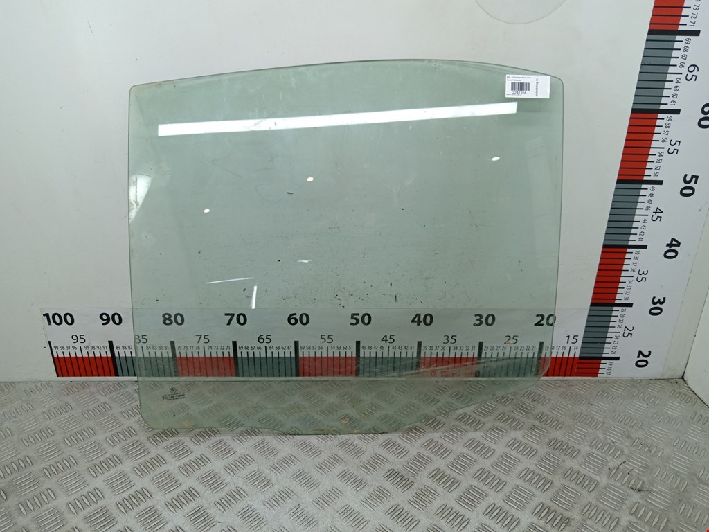 Стекло двери заднее левое BMW 5er 5 серия E39 1995-2004