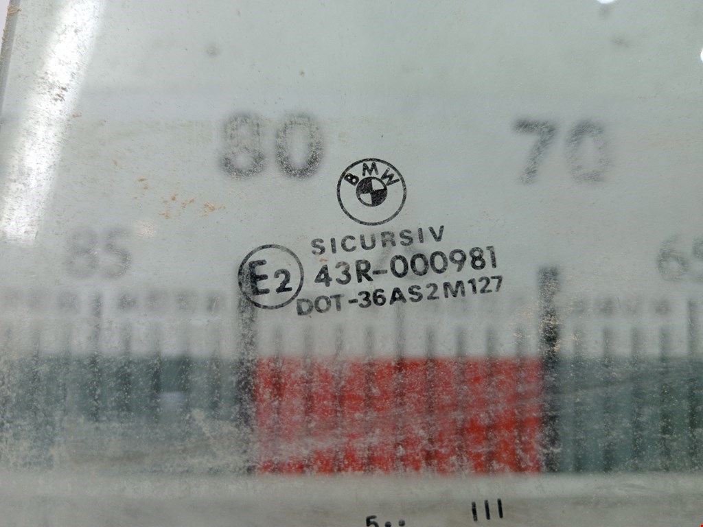 Стекло двери заднее левое BMW 5er 5 серия E39 1995-2004