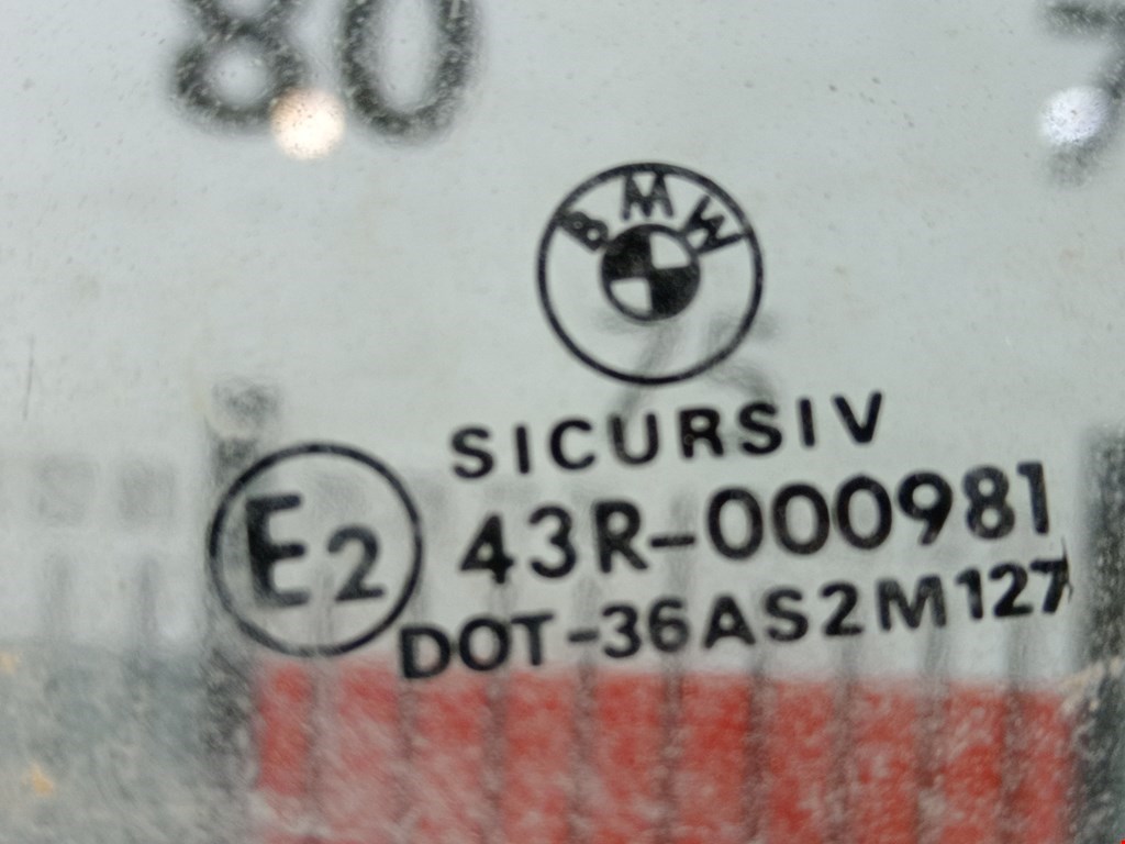 Стекло двери заднее левое BMW 5er 5 серия E39 1995-2004